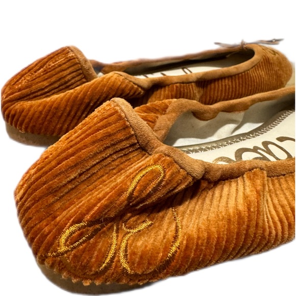 NWT Sam Edelman Felicia Flat Corduroy Size 7 Color Mustard - Picture 4 of 6
